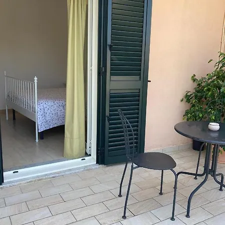 A Suata Bed & Breakfast *